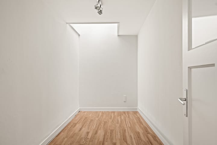 Photo 31 of Honingerdijk 41-B02