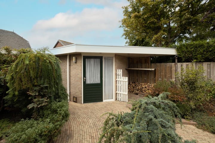 Foto 39 van Vredebestlaan 2