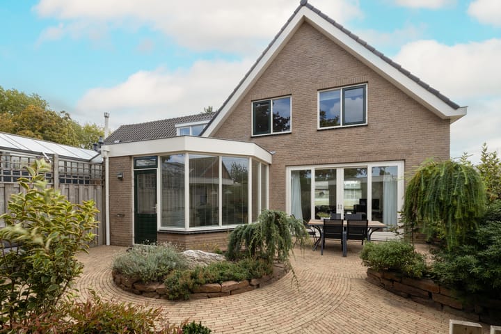 Foto 41 van Vredebestlaan 2