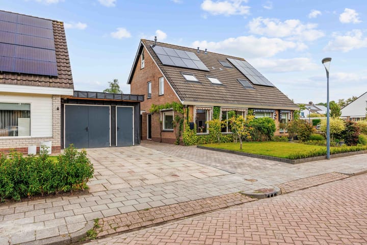 Photo 44 of Meseame 8