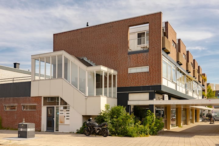 Photo 1 of Jan van Scorelstraat 10