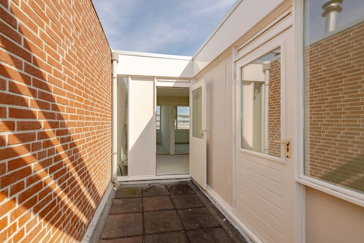 Photo 12 of Jan van Scorelstraat 10