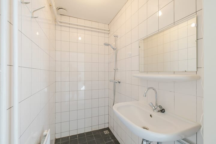 Photo 17 of Jan van Scorelstraat 10