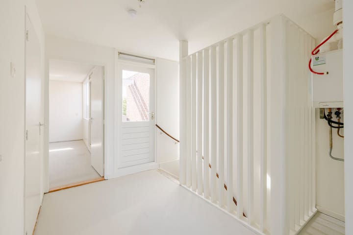 Photo 19 of Jan van Scorelstraat 10