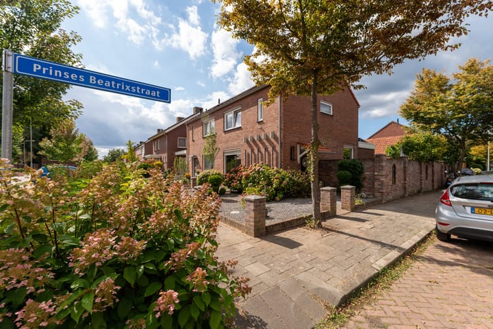 Foto 2 van Prinses Beatrixstraat 10