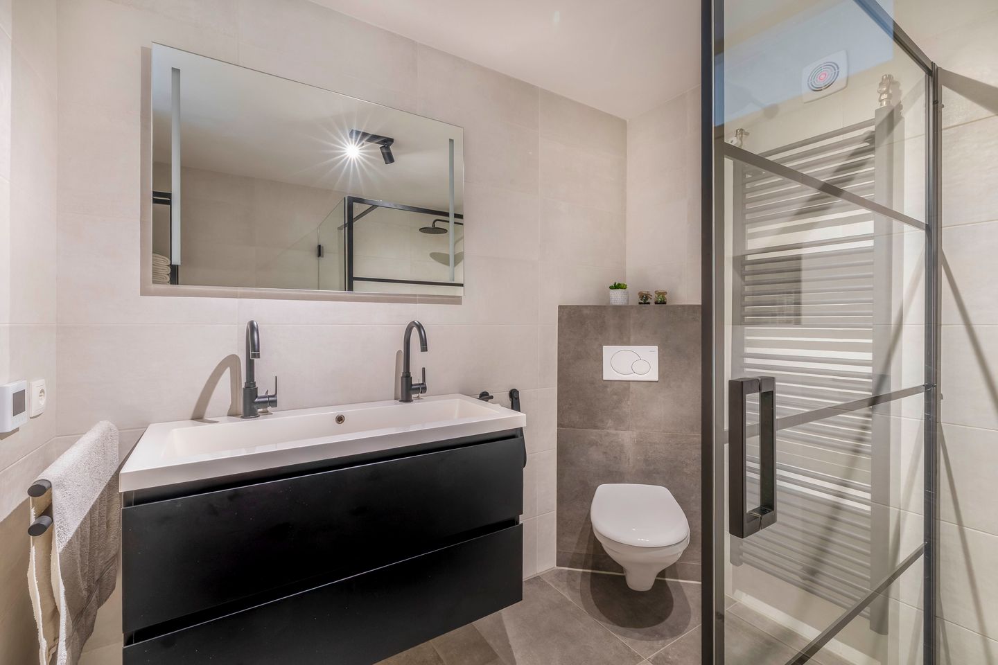 Photo 19 of Boomstraat 22