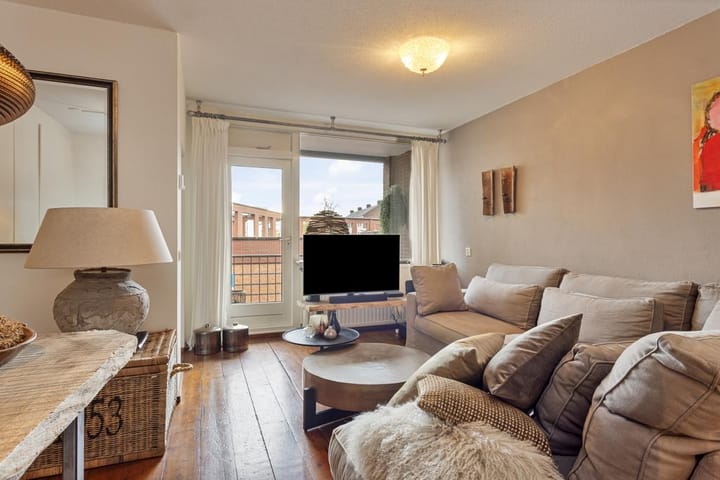 Foto 2 van Corridor 55