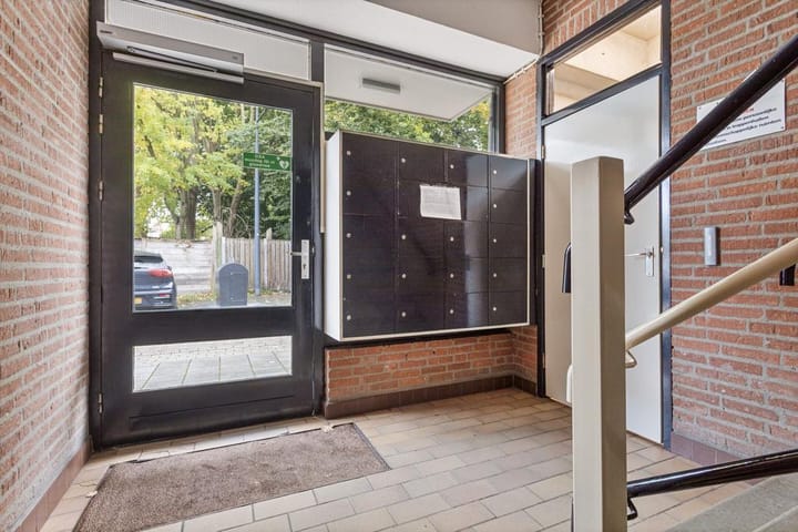 Photo 15 of Corridor 55