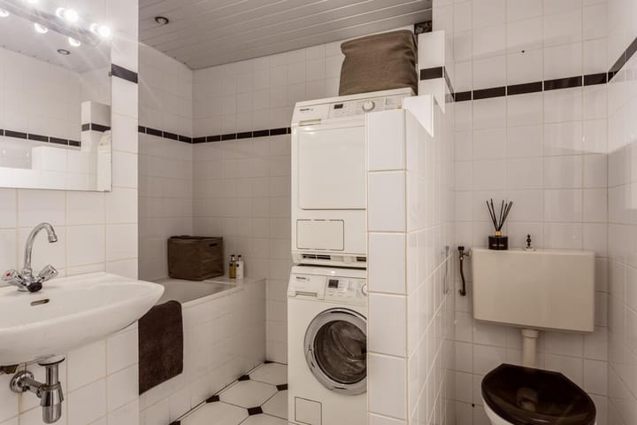 Photo 10 of Corridor 55