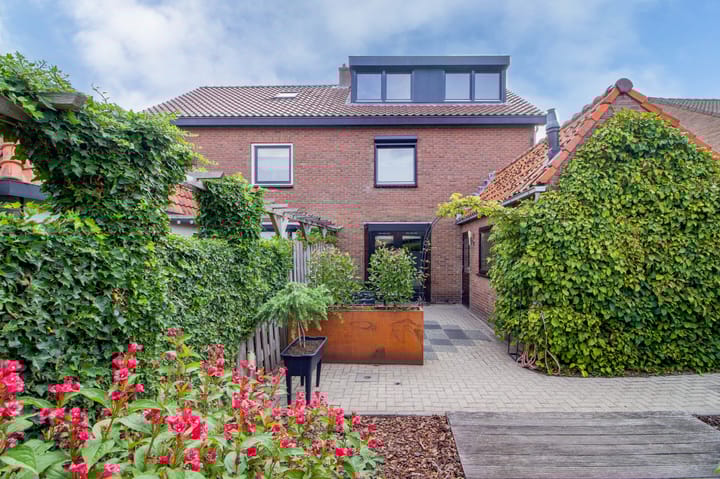 Photo 2 of Colijnstraat 37