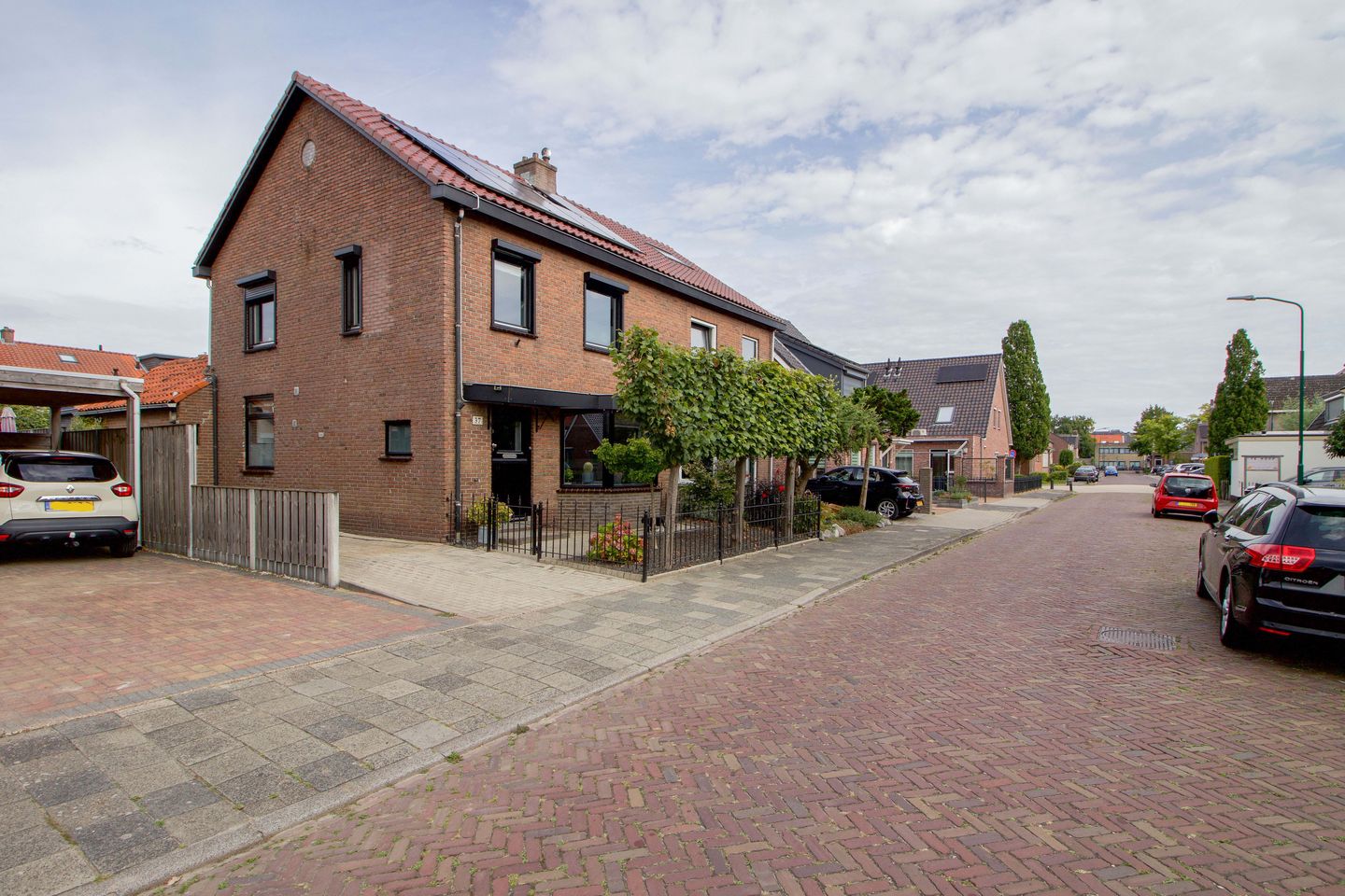 Foto 44 van Colijnstraat 37