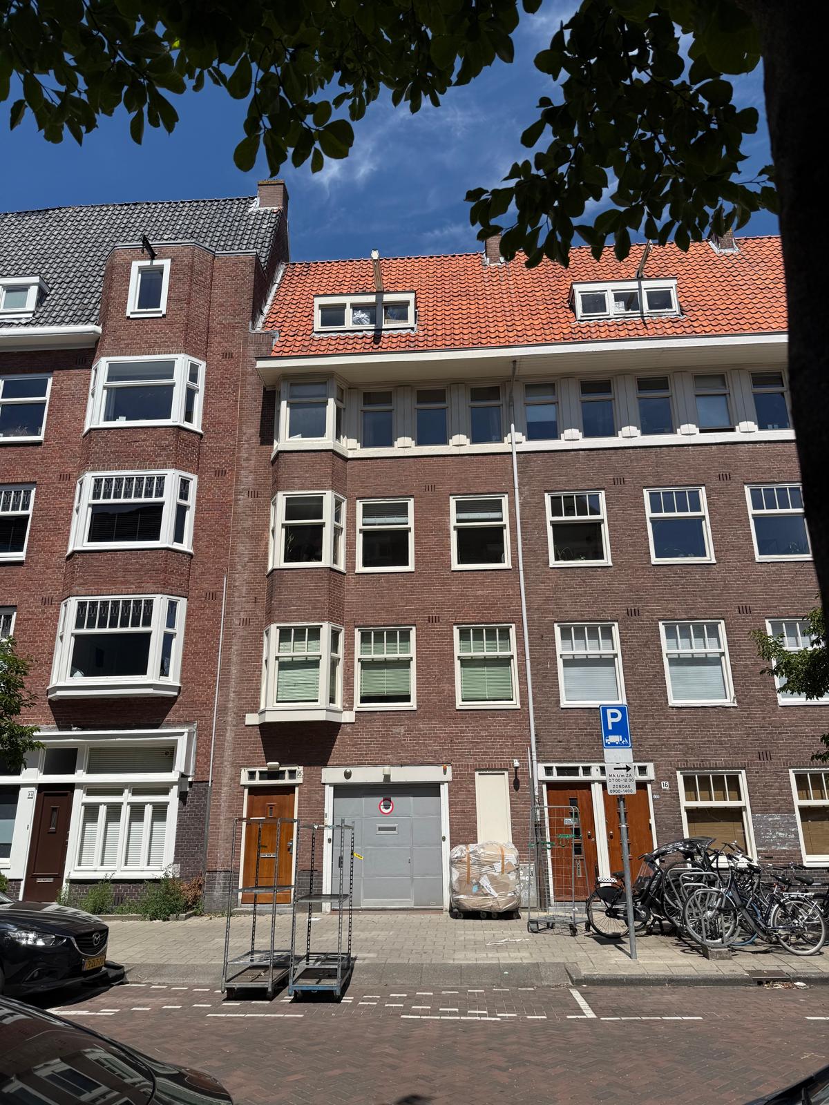 View photo 1 of Rietwijkerstraat 18-1