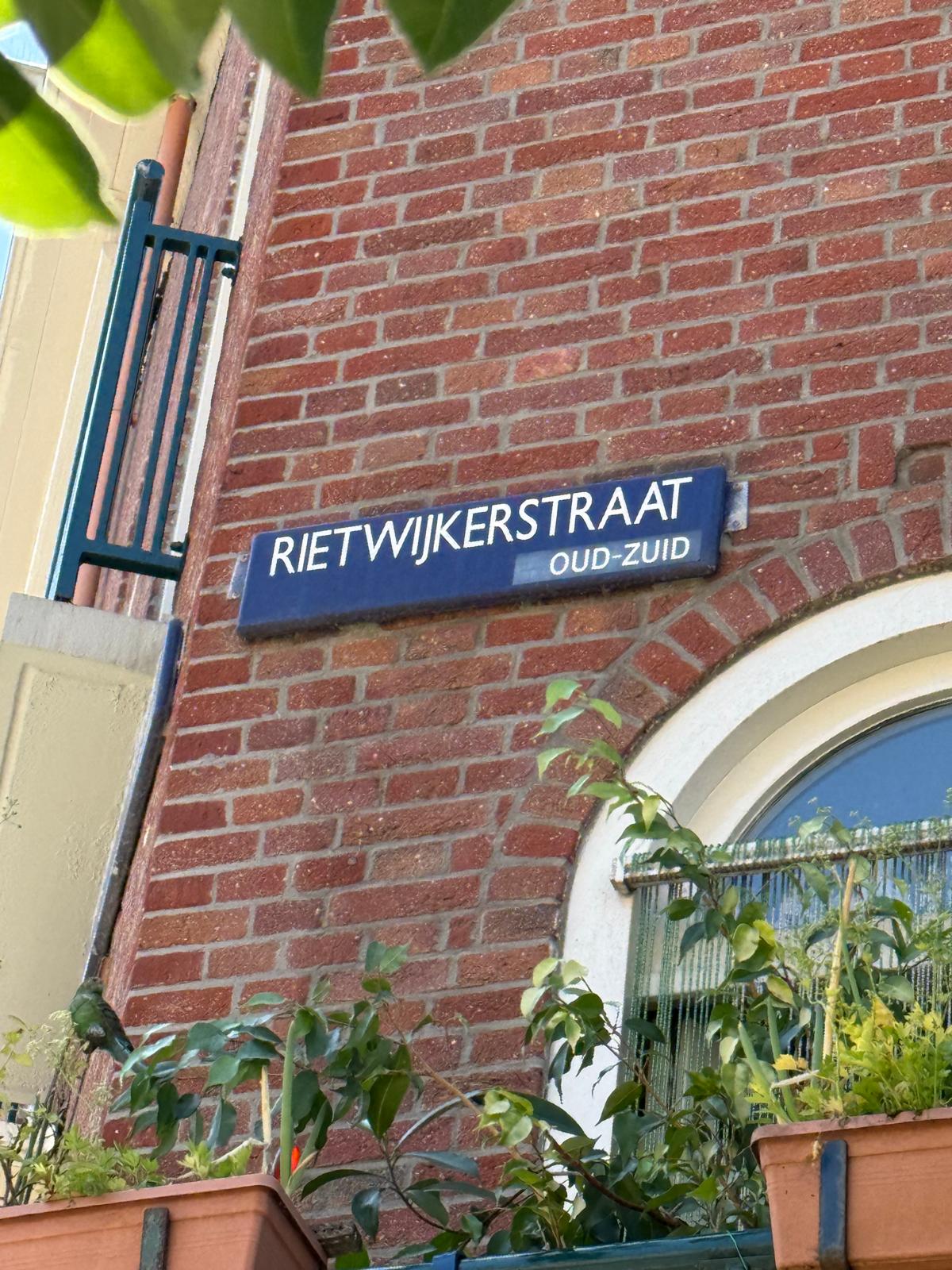 View photo 3 of Rietwijkerstraat 18-1