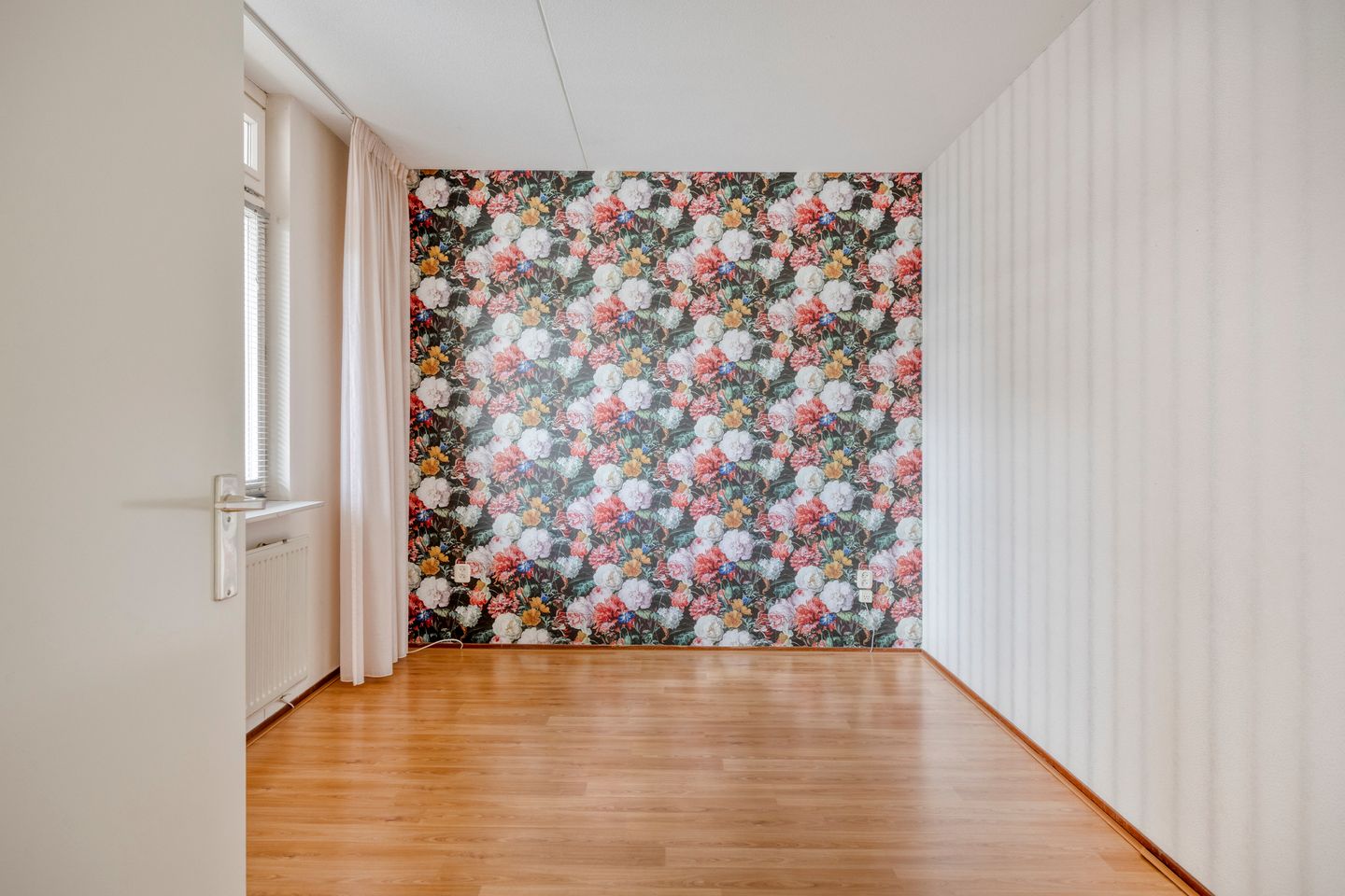 Photo 4 of Raadhuisstraat 5