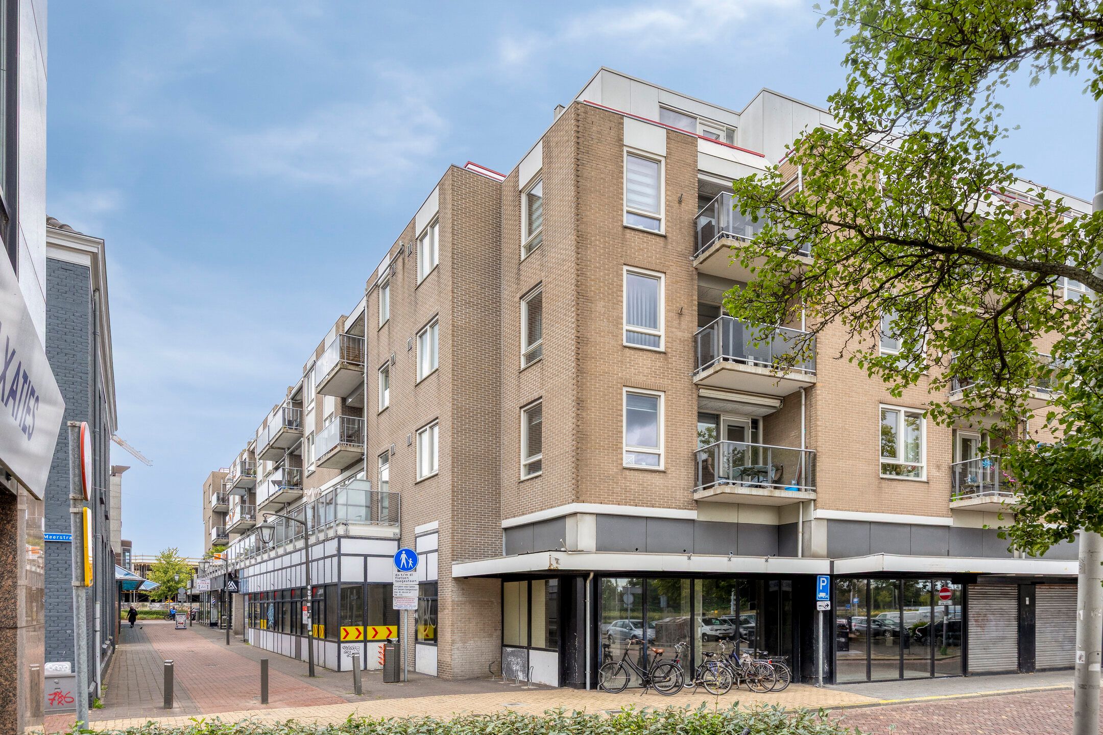 Photo 27 of Raadhuisstraat 5