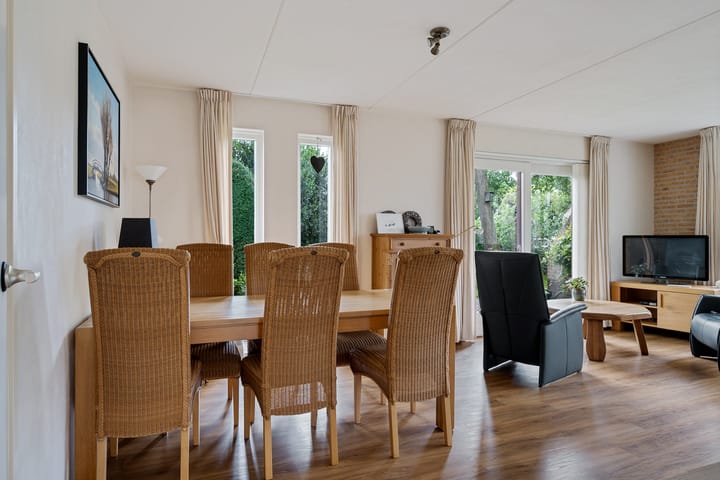 Foto 6 van Helmholtstraat 10