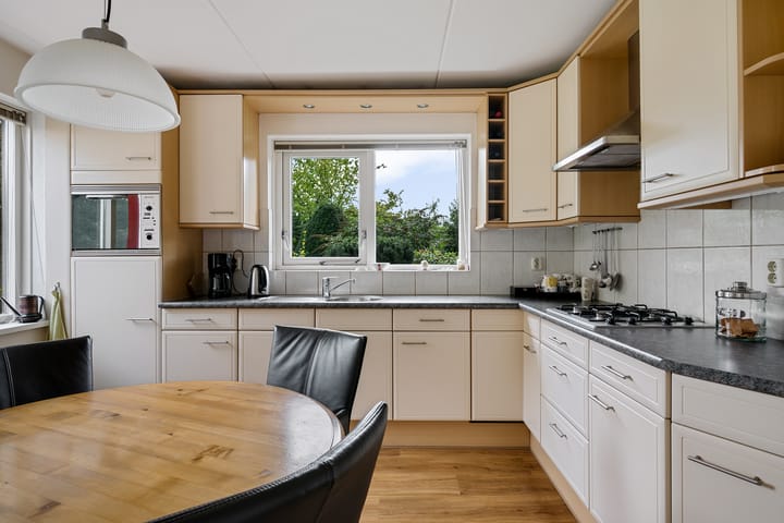 Foto 11 van Helmholtstraat 10