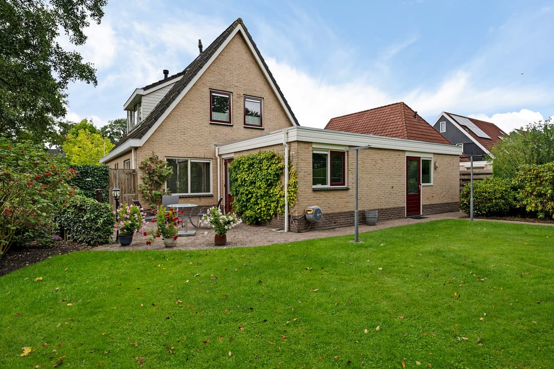 Foto 32 van Helmholtstraat 10