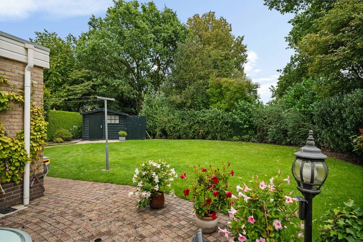 Foto 37 van Helmholtstraat 10