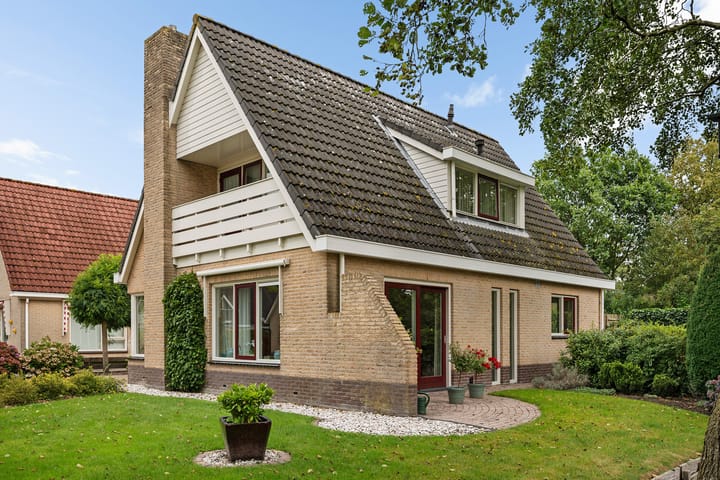 Foto 42 van Helmholtstraat 10