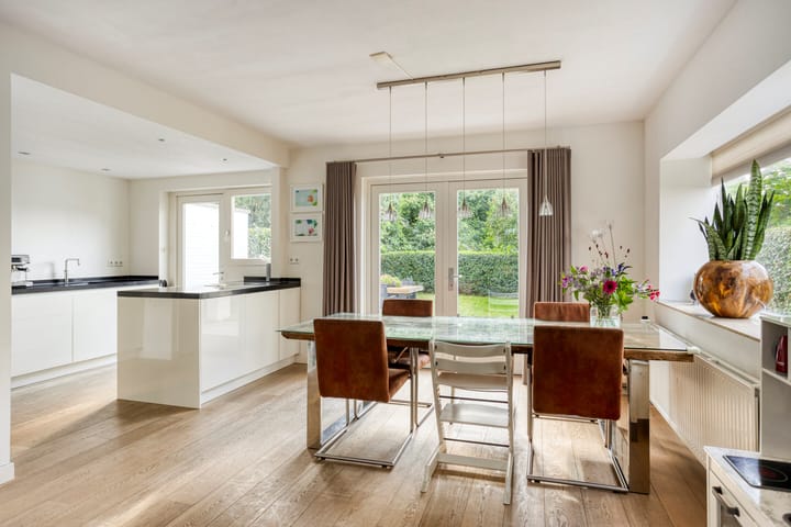 Foto 12 van Athoslaan 73