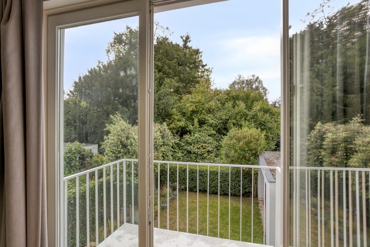 Foto 17 van Athoslaan 73