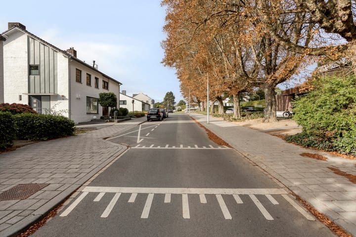 Foto 28 van Athoslaan 73