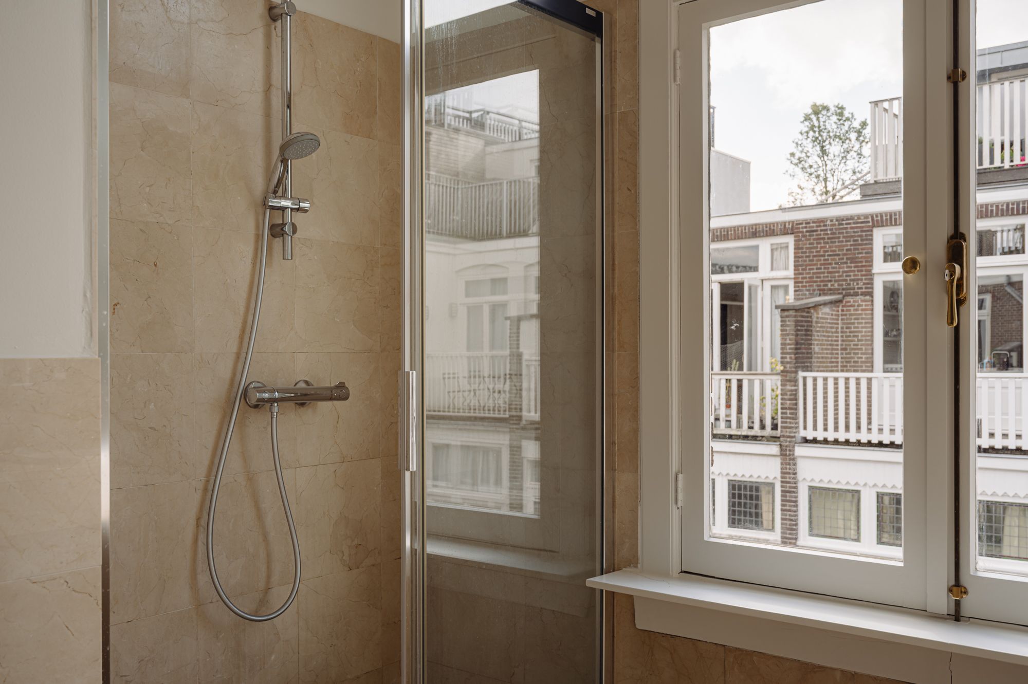 Foto 30 van Nicolaas Maesstraat 87-2