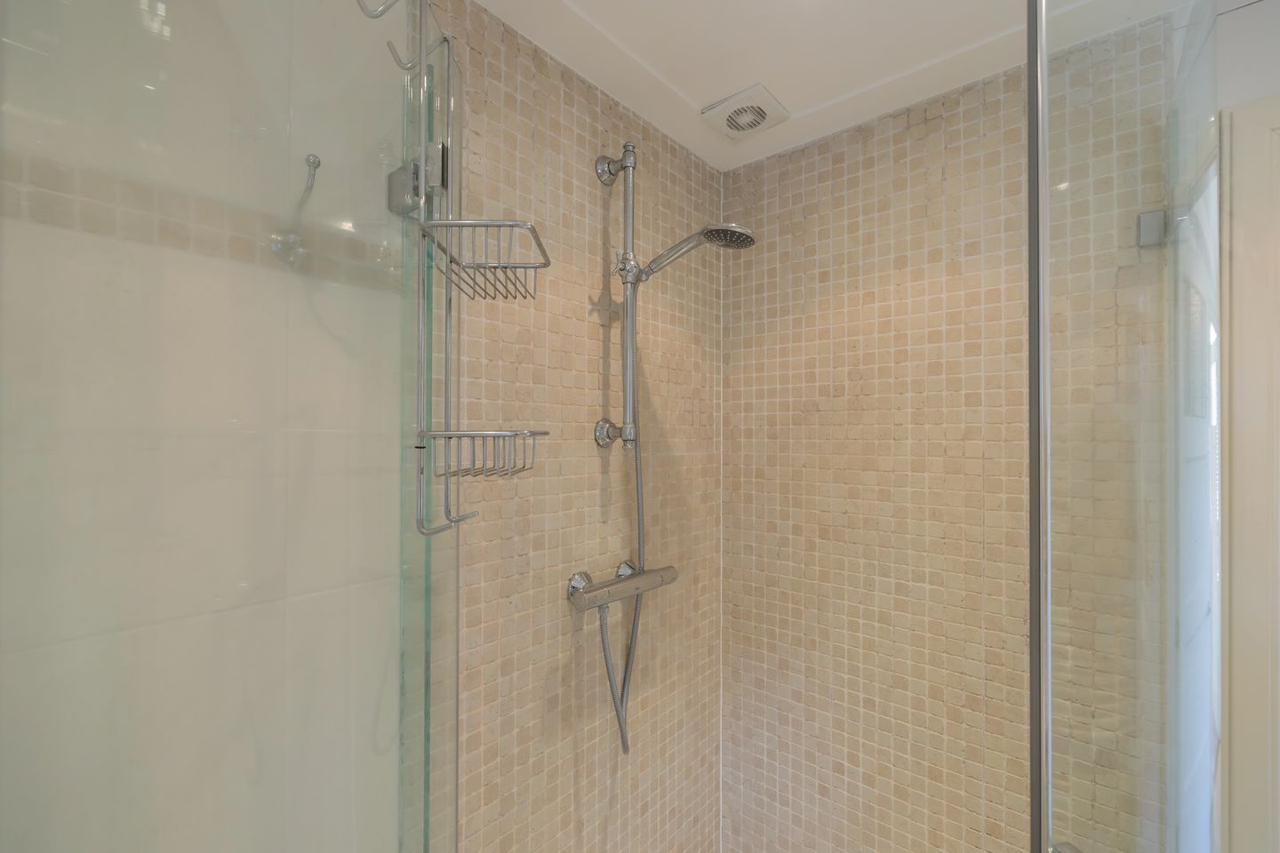 Foto 34 van Bijweglaan 7