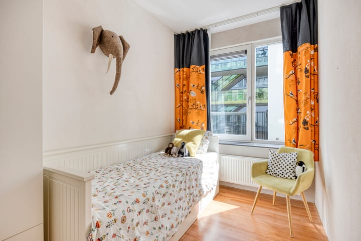 Photo 25 of Derkinderenstraat 138