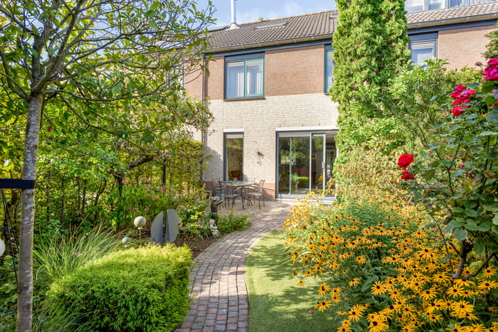 Foto 23 van Judith Leysterlaan 25