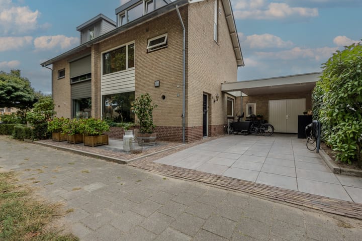 Photo 27 of Bremlaan 19