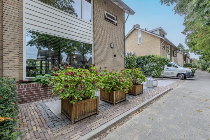 Photo 38 of Bremlaan 19