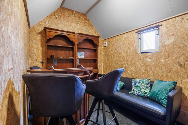 Foto 30 van Van Akenwei 25