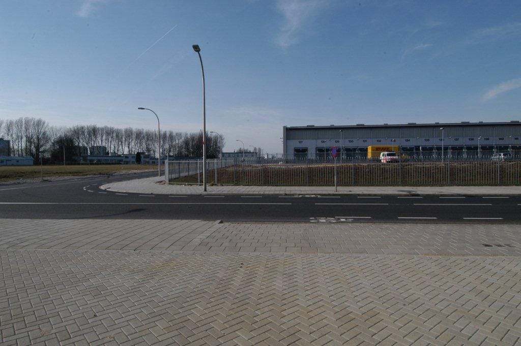 View photo 2 of Laan van Waalhaven 167