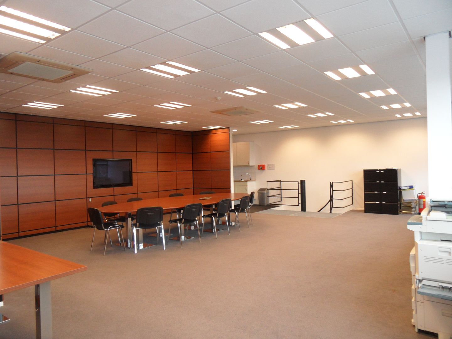 View photo 3 of Laan van Waalhaven 167