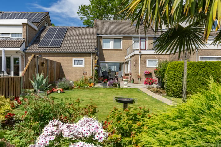 Photo 2 of Prins Clausstraat 18