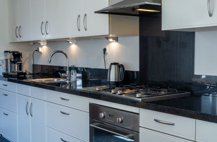 Photo 4 of Prins Clausstraat 18