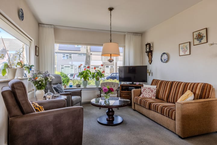 Photo 10 of Prins Clausstraat 18