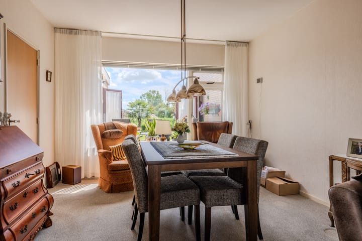 Photo 12 of Prins Clausstraat 18