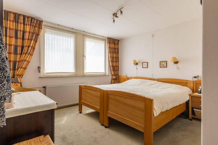 Photo 28 of Prins Clausstraat 18