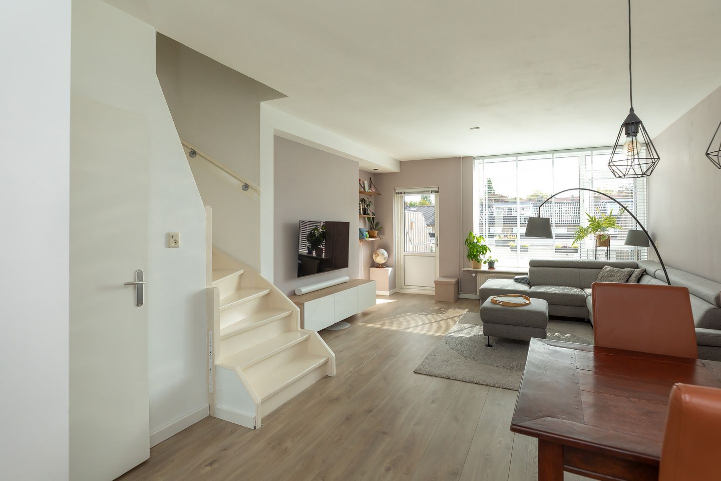 Foto 5 van Van Hogendorplaan 64