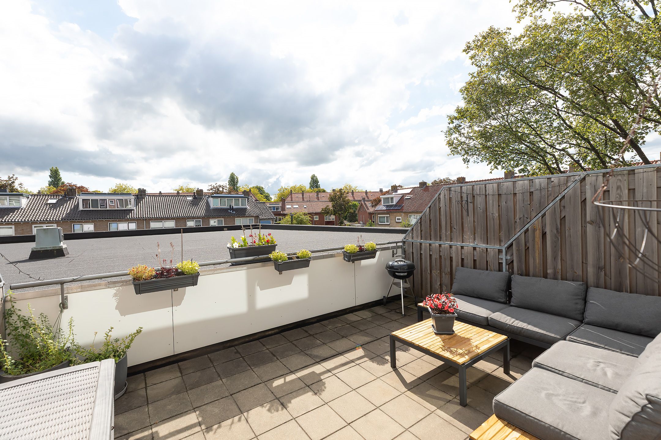 Foto 24 van Van Hogendorplaan 64