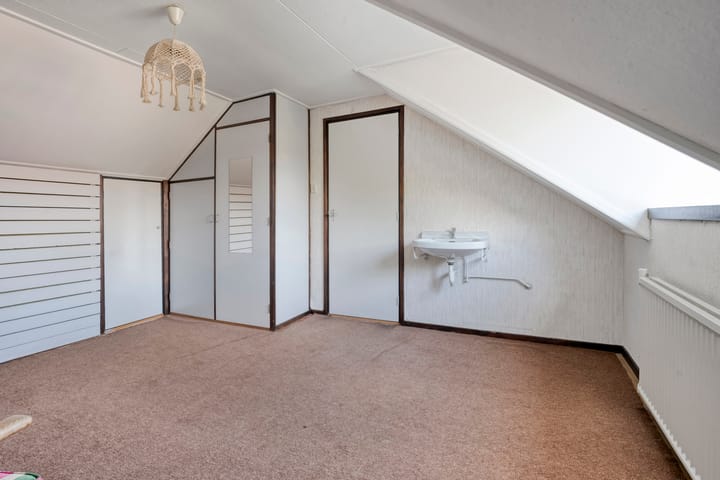 Photo 19 of Richter Bosstraat 12