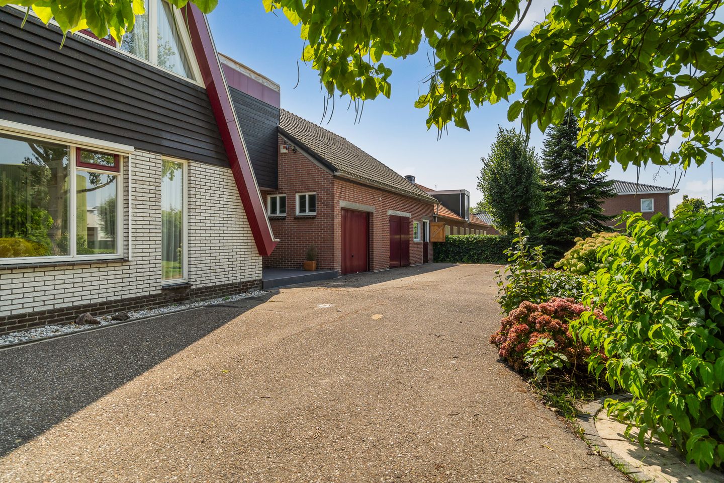 Photo 10 of Oostbuurtseweg 42