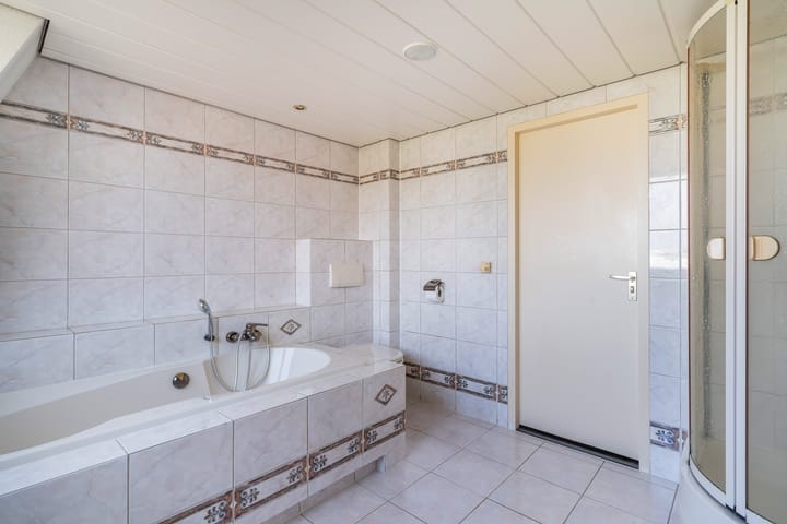 Photo 57 of Oostbuurtseweg 42