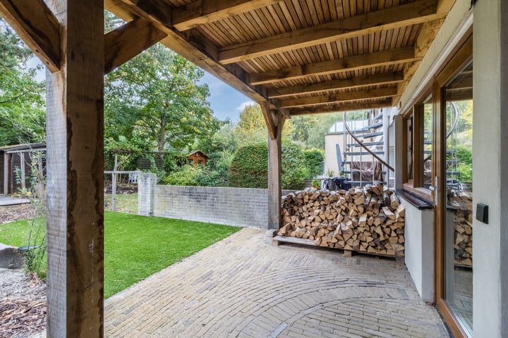 Foto 42 van Sperwerlaan 4