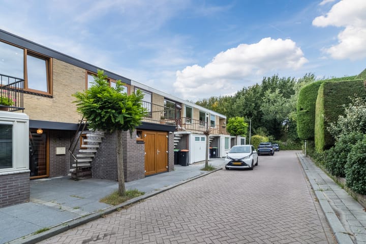 Foto 51 van Sperwerlaan 4