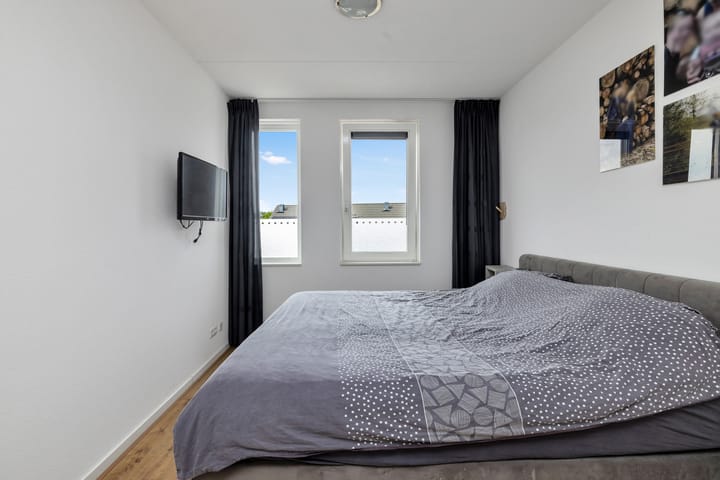 Photo 16 of Van Hoornestraat 5-D