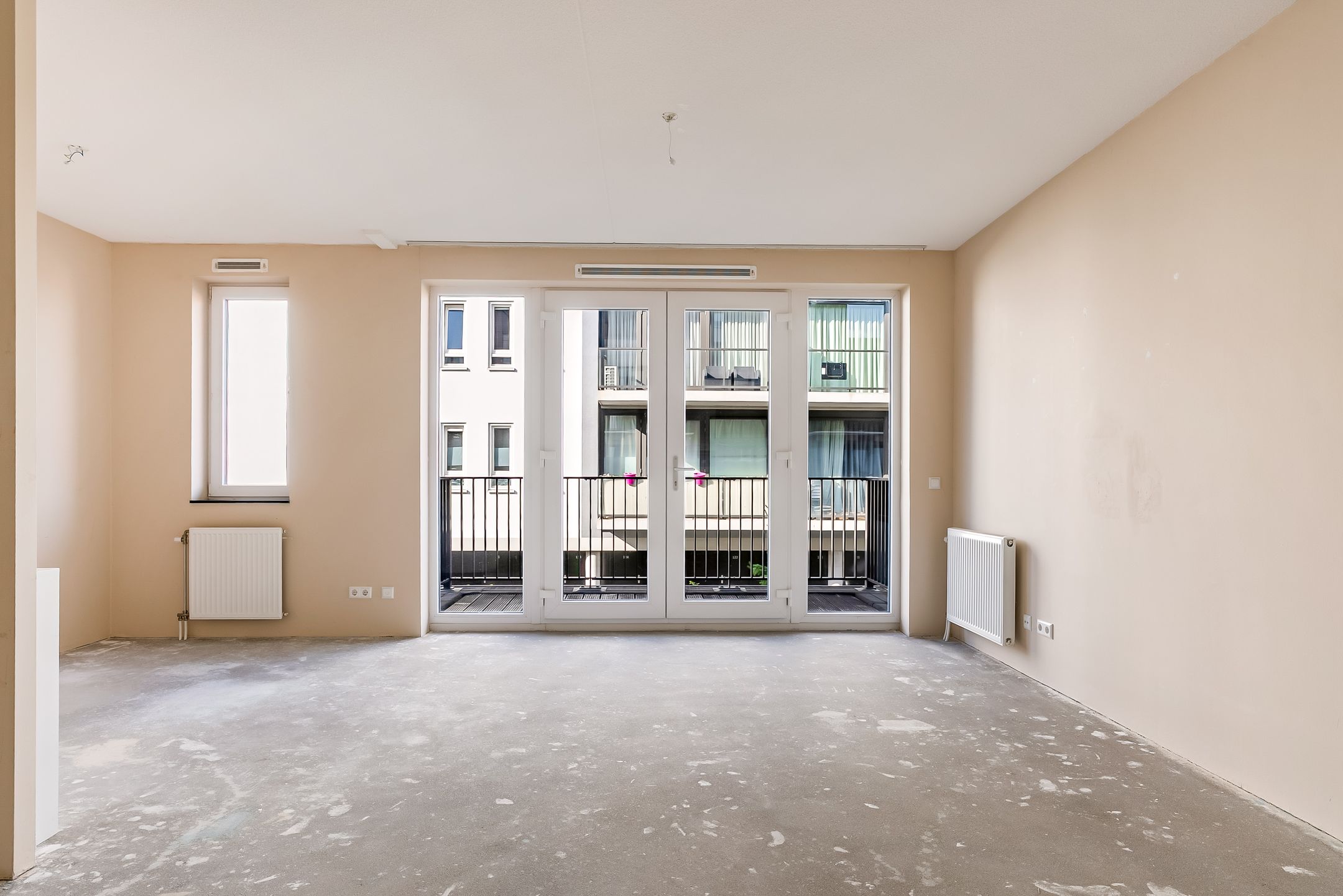 Photo 9 of Olivier van Noortstraat 4-H